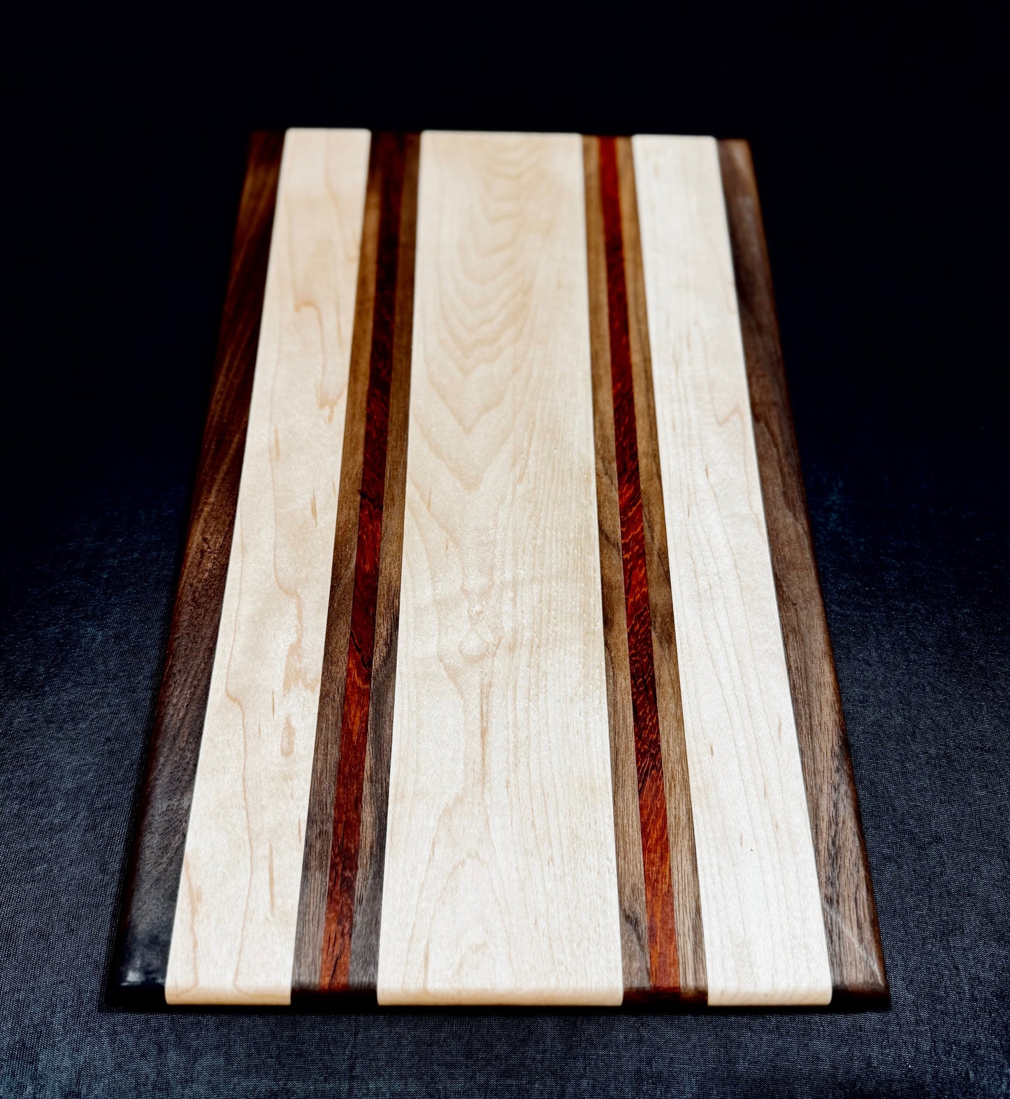 Cutting board - 16x10 - Walnut / Maple / Paduak