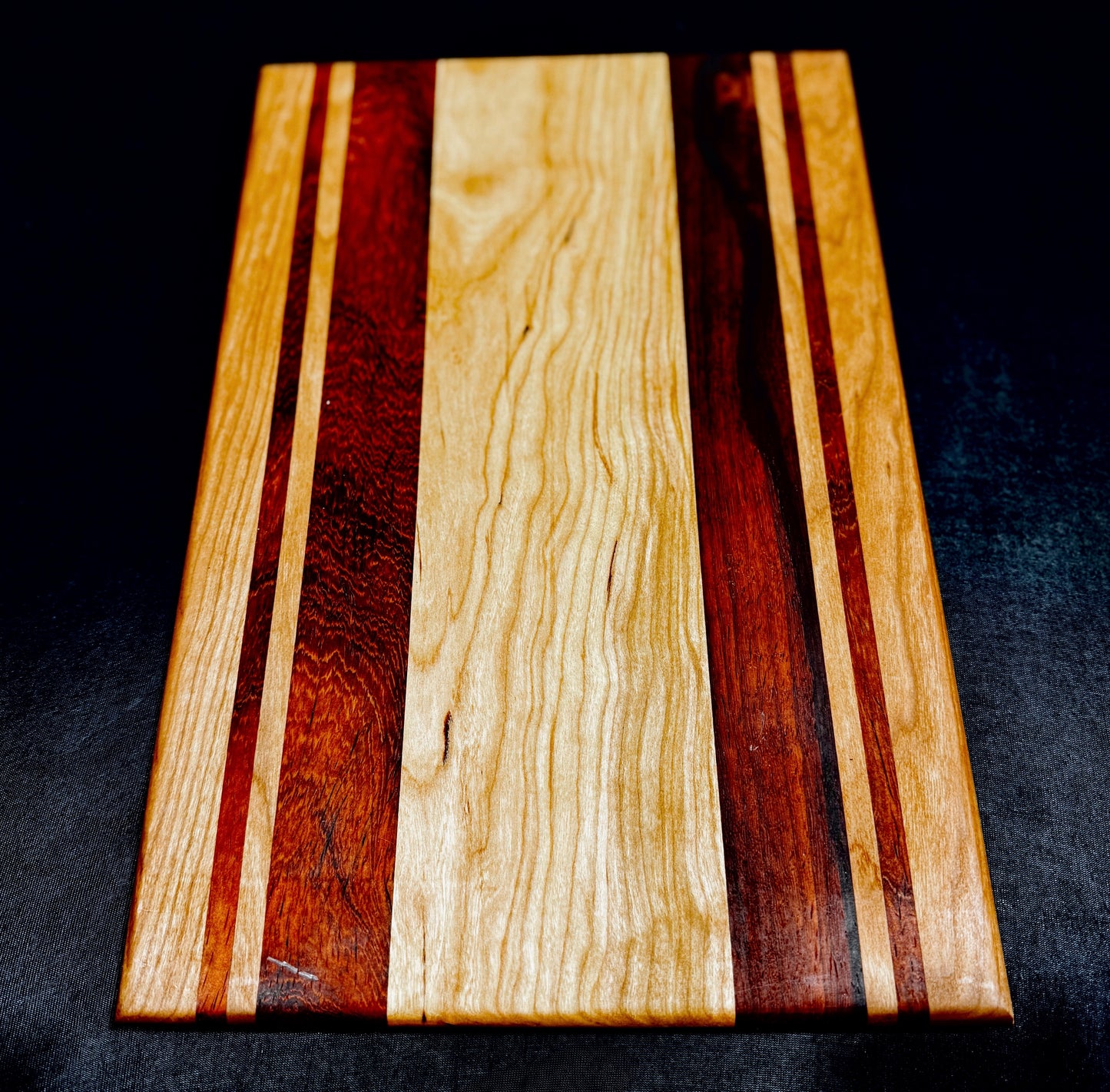 Cutting board - 16x10 - Cherry / Paduak